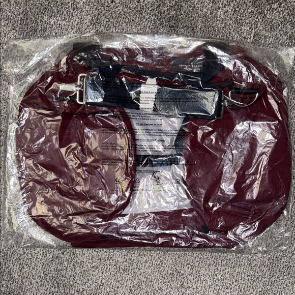Tommy Hilfiger Maroon Duffel Bag with Plaid H Logo - Picture 2 of 5